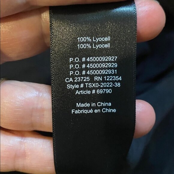 Club Monaco V-neck sweater blue women’s size M - Picture 7 of 7